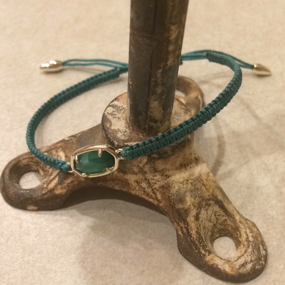 Green Kendra Scott Grayson friendship bracelet!!